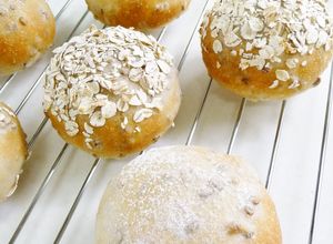 ぷちぷち～もち麦入り❀プチパン　大麦粉-レシピのメイン写真