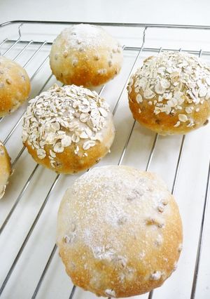 ぷちぷち～もち麦入り❀プチパン　大麦粉-レシピのメイン写真