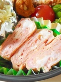 赤のビーツ やわらかピンクな玉子焼き-レシピのメイン写真