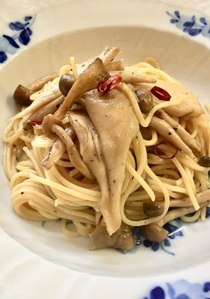 きのことアンチョビのパスタ-レシピのメイン写真