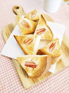 食パンで簡単☆ベーコンエピ風トースト-レシピのメイン写真