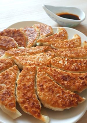 中華屋さん風♪しっかり味のジューシー餃子-レシピのメイン写真