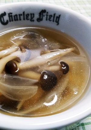 簡単ポルチーニとしめじのコンソメスープ♪-レシピのメイン写真