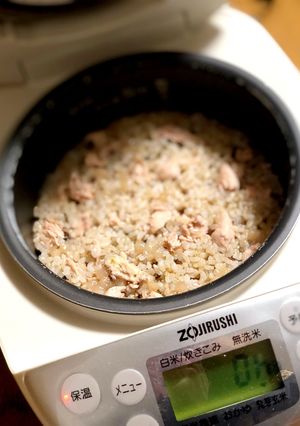 簡単★お茶漬けの素で玄米炊き込み☆ロカボ-レシピのメイン写真