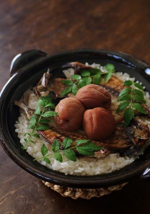 梅干しと鯵の干物の炊き込みごはん-レシピのメイン写真