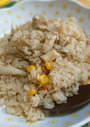 フライパンで簡単おいしい舞茸ピラフ-レシピのメイン写真