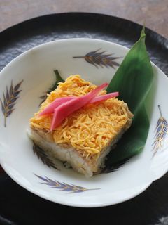 ツナと油揚げのそぼろで押し寿司-レシピのメイン写真