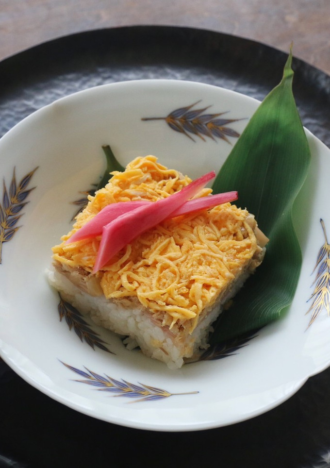 ツナと油揚げのそぼろで押し寿司-レシピのメイン写真