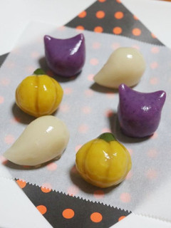 ハロウィンあんこ玉・にゃんこ玉-レシピのメイン写真