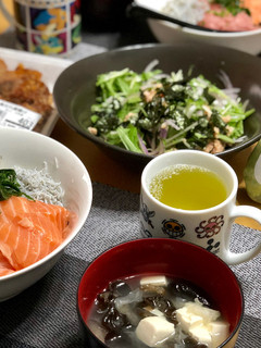 お手軽ランチ☆海鮮丼ときくらげのお味噌汁-レシピのメイン写真