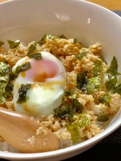 朝食に♪すぐできる温玉鶏そぼろ丼☆-レシピのメイン写真