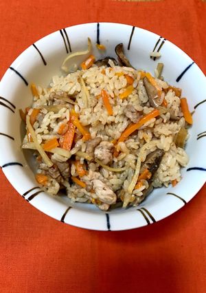 電子レンジで下処理の中華風肉炊き込みご飯-レシピのメイン写真