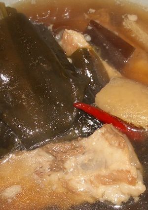 どっさり昆布を頂く♪豚軟骨ソーキ煮込み♪-レシピのメイン写真