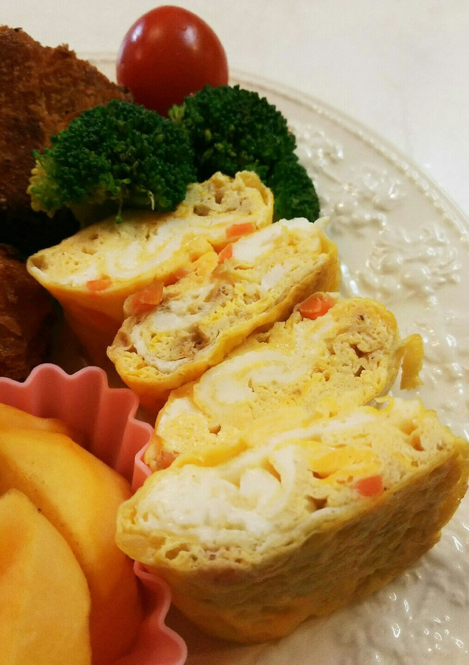 お弁当！型抜き残り人参の玉子焼き-レシピのメイン写真