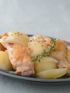 鶏手羽元とじゃがいもの白ワイン煮込み-レシピのメイン写真