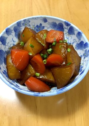 簡単、節約、コクうま！大根と人参の煮物-レシピのメイン写真