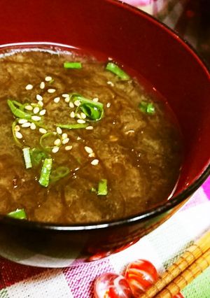 ヘルシーで美味【もずくの味噌汁】-レシピのメイン写真