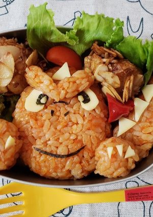 恐竜ゴン！擦り人参焦がしケチャップライス-レシピのメイン写真