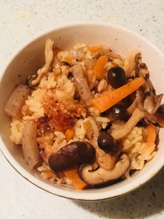 失敗しない炊き込みご飯(きのこご飯)醤油-レシピのメイン写真