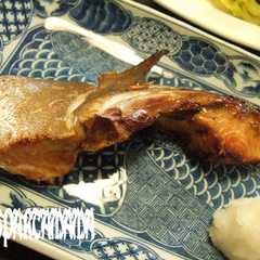 รูปของ ☆ピリ辛・ぶりかまの漬け焼き☆