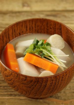 「噛む」ことを意識！根菜の白味噌汁-レシピのメイン写真