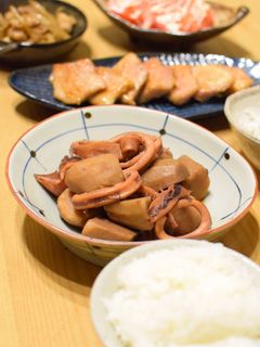ほっこりおかず♡里芋とイカの煮物♪-レシピのメイン写真