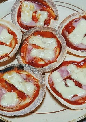餃子の皮で！簡単なんちゃってピザ-レシピのメイン写真