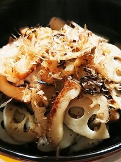 簡単!蓮根と薩摩揚げの塩昆布炒め-レシピのメイン写真