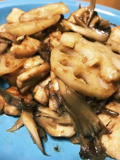 鶏胸肉とレンコンと舞茸のサッパリ炒め♪-レシピのメイン写真