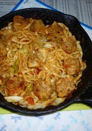 シュウマイ＋キャベツ焼きそばアラビアータ-レシピのメイン写真