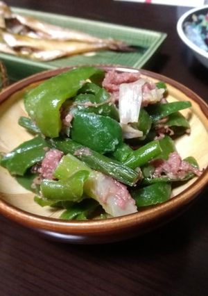ピーマンとニンニクの芽のコンビーフ炒め-レシピのメイン写真