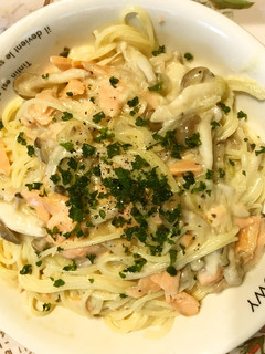 きのこと塩鮭のクリームパスタ-レシピのメイン写真