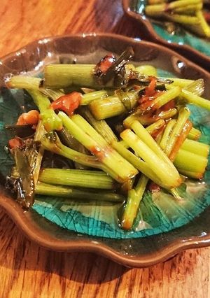 明日葉の茎の塩辛炒め-レシピのメイン写真
