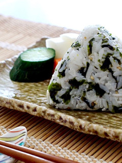 おにぎり朝食☆しらすと韓国海苔のおにぎり-レシピのメイン写真