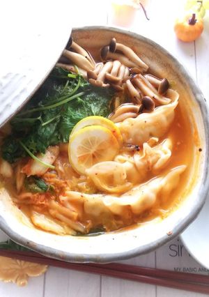 餃子のキムチ鍋-レシピのメイン写真