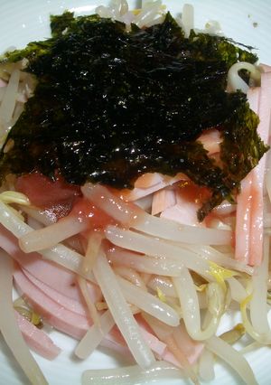 ３分でできちゃう♪梅もやしサラダ-レシピのメイン写真