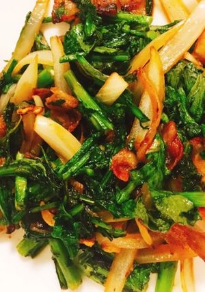 ご飯が進む！ 春菊と豚肉のコリアン風炒め-レシピのメイン写真