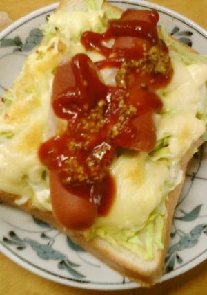 朝食昼食　キャベツとウインナーのトースト-レシピのメイン写真