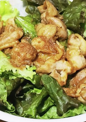 鶏もも肉とマヨのグリーンカレーサラダ-レシピのメイン写真