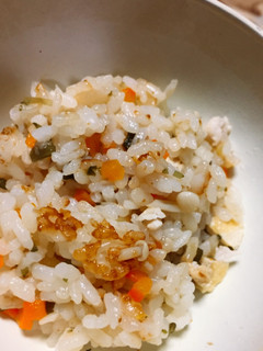 栄養たっぷり♪炊き込みご飯(完了期)-レシピのメイン写真