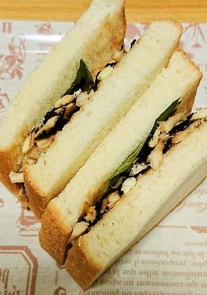 しそ昆布とサラダチキンの和風サンド-レシピのメイン写真