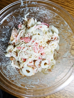 お手軽♪かにかまとちくわのサラダ-レシピのメイン写真