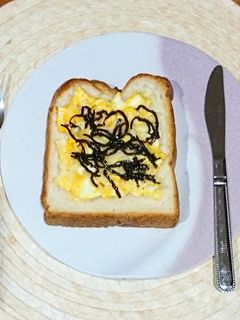 昆布とチーズ卵サラダのまろやかトースト-レシピのメイン写真