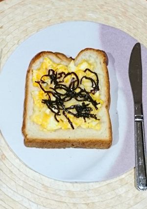 昆布とチーズ卵サラダのまろやかトースト-レシピのメイン写真