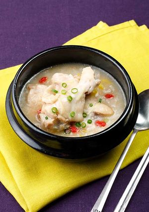 炊飯器で簡単！骨付き鶏肉のサムゲタン-レシピのメイン写真