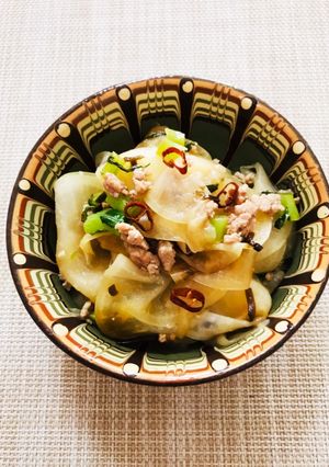 大根と豚肉のピリ辛塩こんぶ炒め-レシピのメイン写真