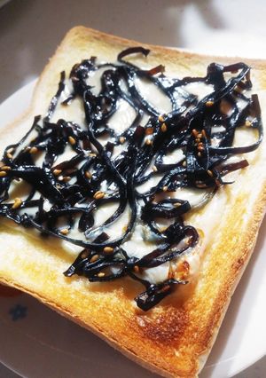 昆布とチーズののっけトースト-レシピのメイン写真