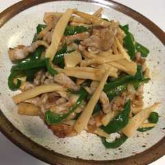 รูปของ 子供もやみつき青椒肉絲♡オイスターソースなし