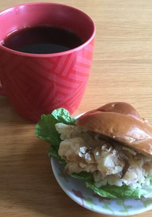ふじっこ煮がいい味を出している簡単サンド-レシピのメイン写真