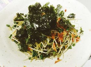 韓国のりとブロッコリースプラウトサラダ-レシピのメイン写真